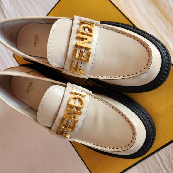 Fendi Women’s Fendigraphy Signature Logo Leather Platform Loafers - Picture 9 of 10